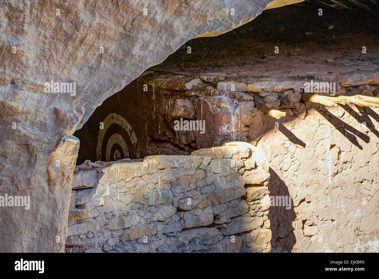Target Anasazi Ruin on Cedar Mesa in Southeastern Utah Stock Photo - Alamy