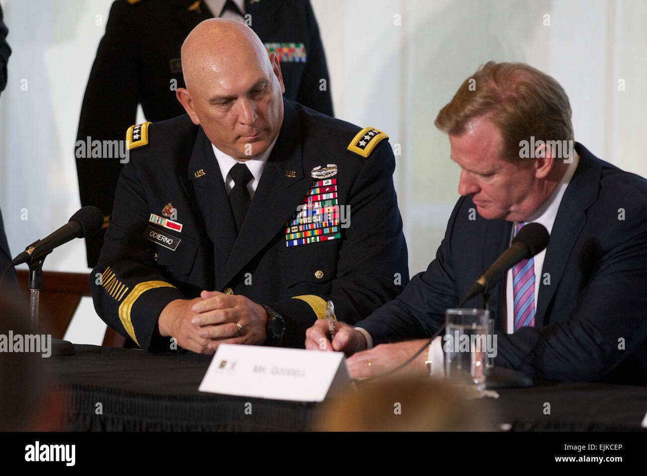 Tbi letter hires stock photography and images Alamy