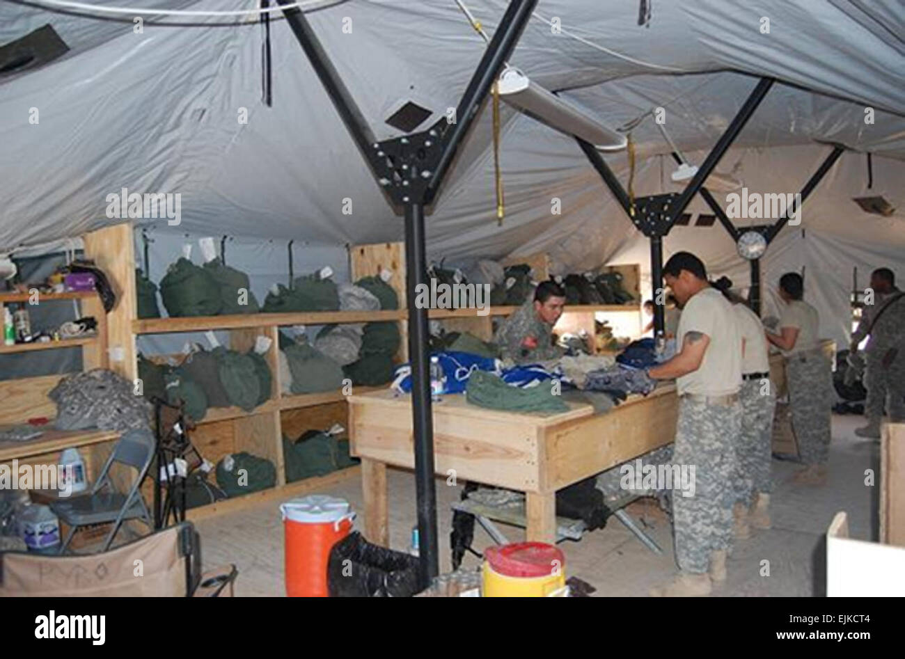 Army shower hires stock photography and images Alamy