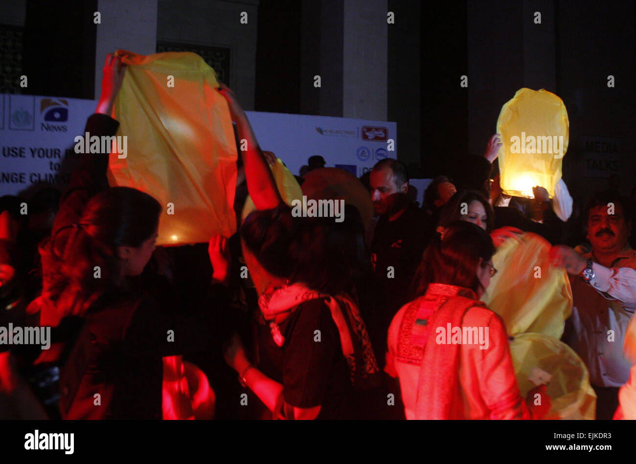 Turn karachi hires stock photography and images Alamy