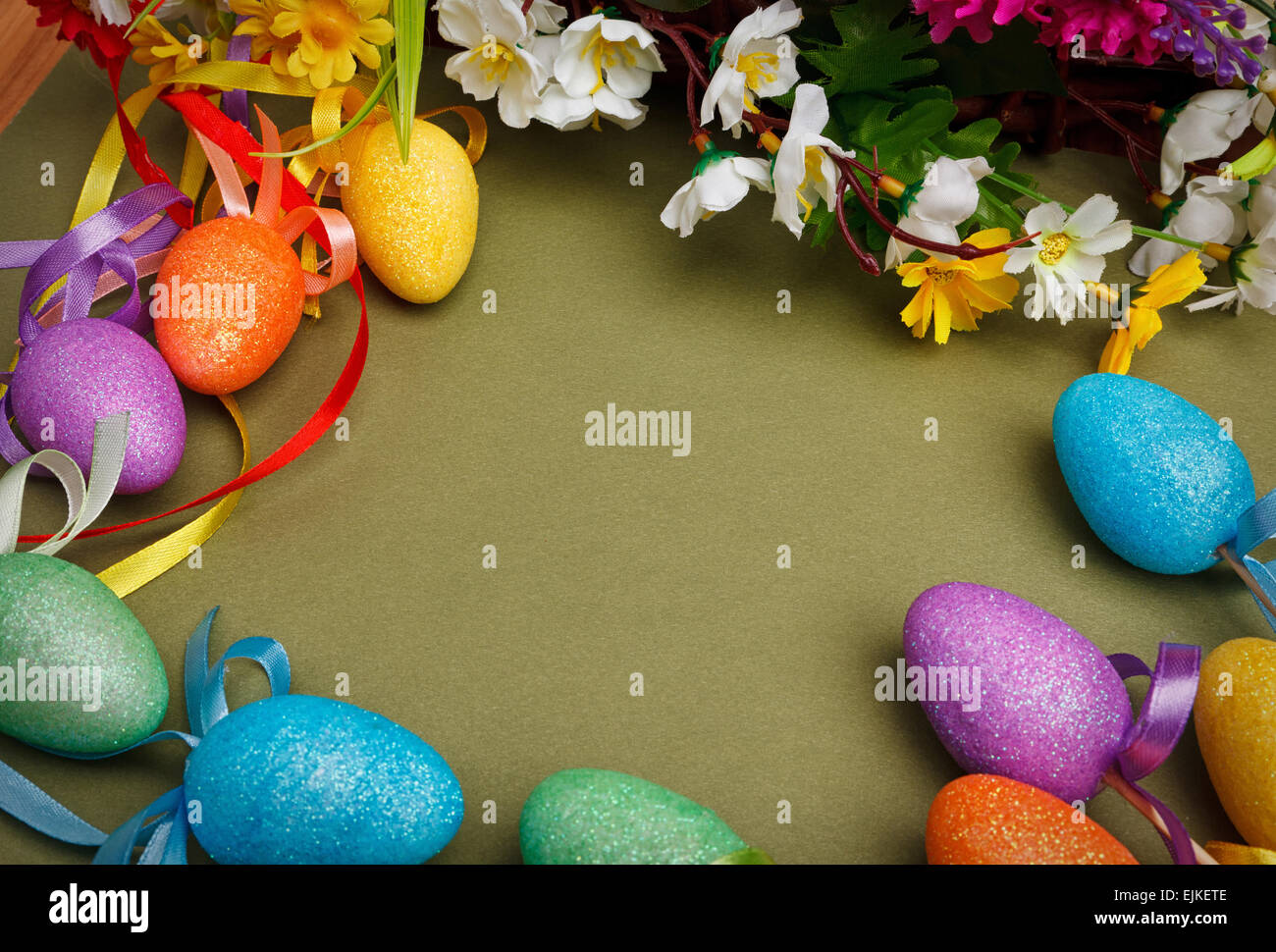 Easter composition with flowers and eggs Stock Photo - Alamy
