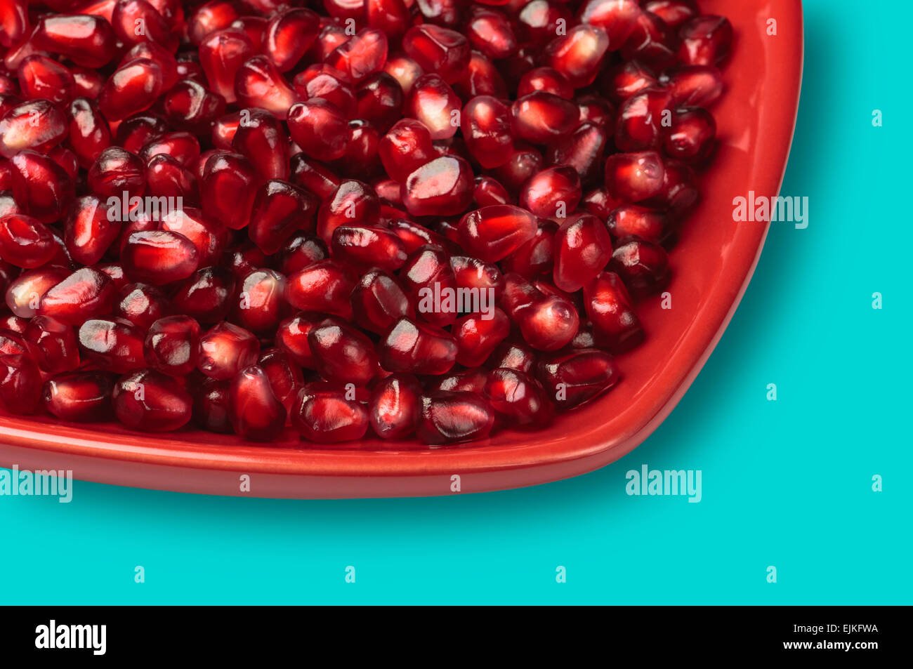Red pomegranate seeds hi-res stock photography and images - Alamy