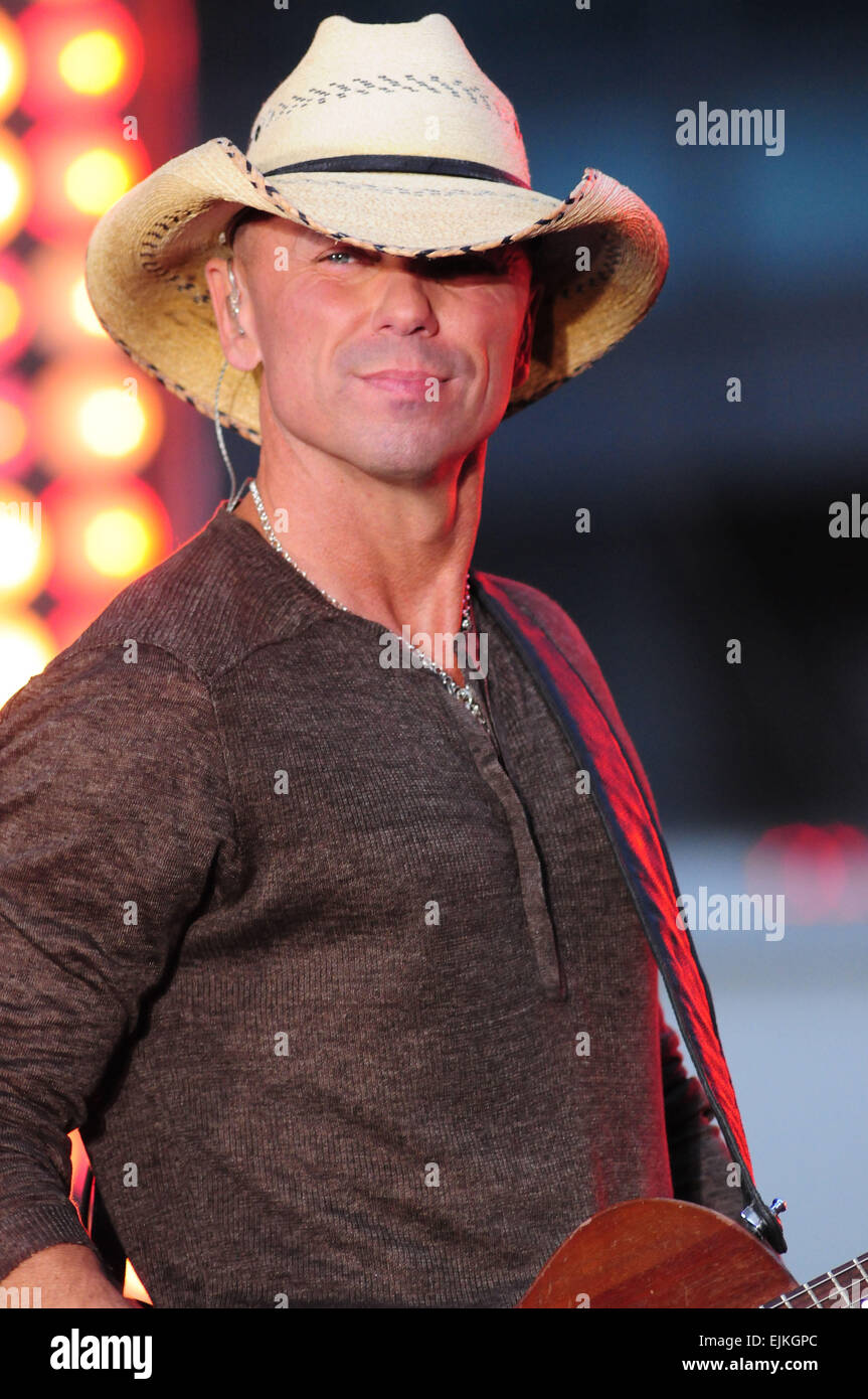 Kenny Chesney performs live on NBC's 'Today' show Featuring: Kenny