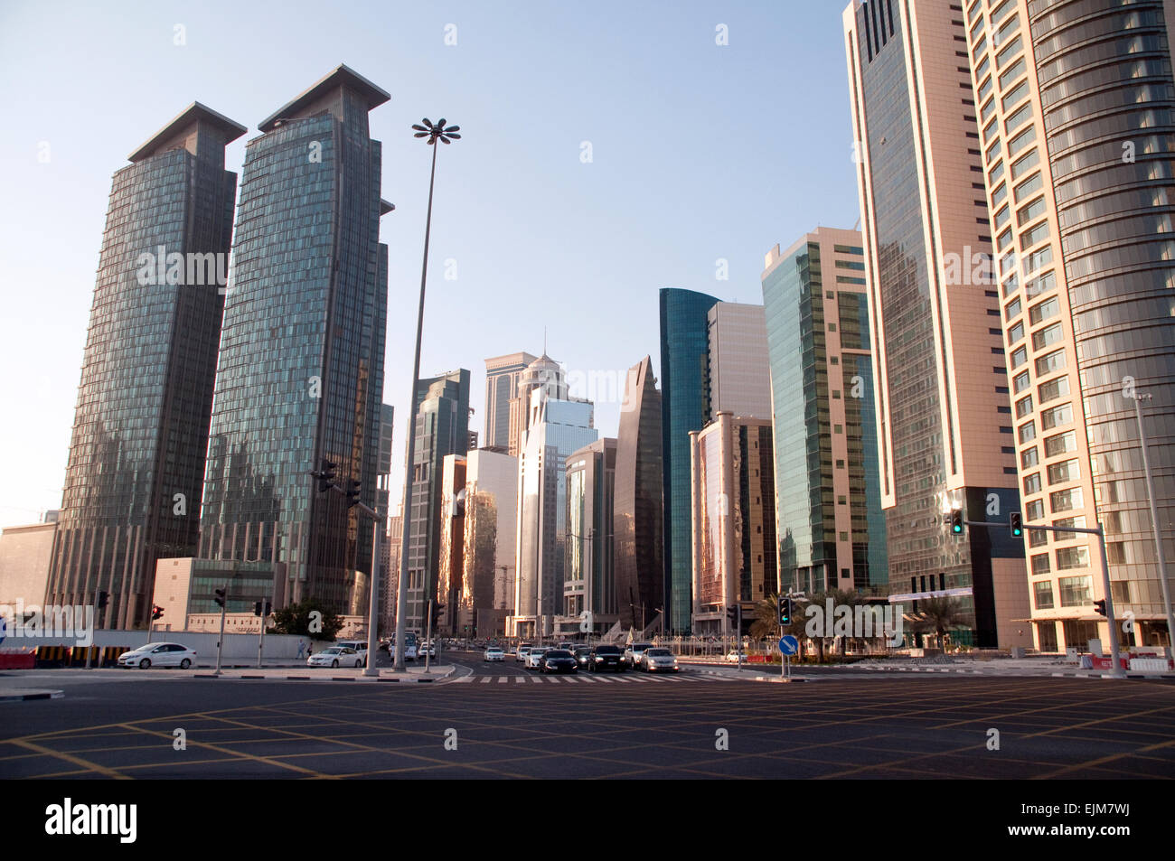 Doha qatar traffic hires stock photography and images Alamy