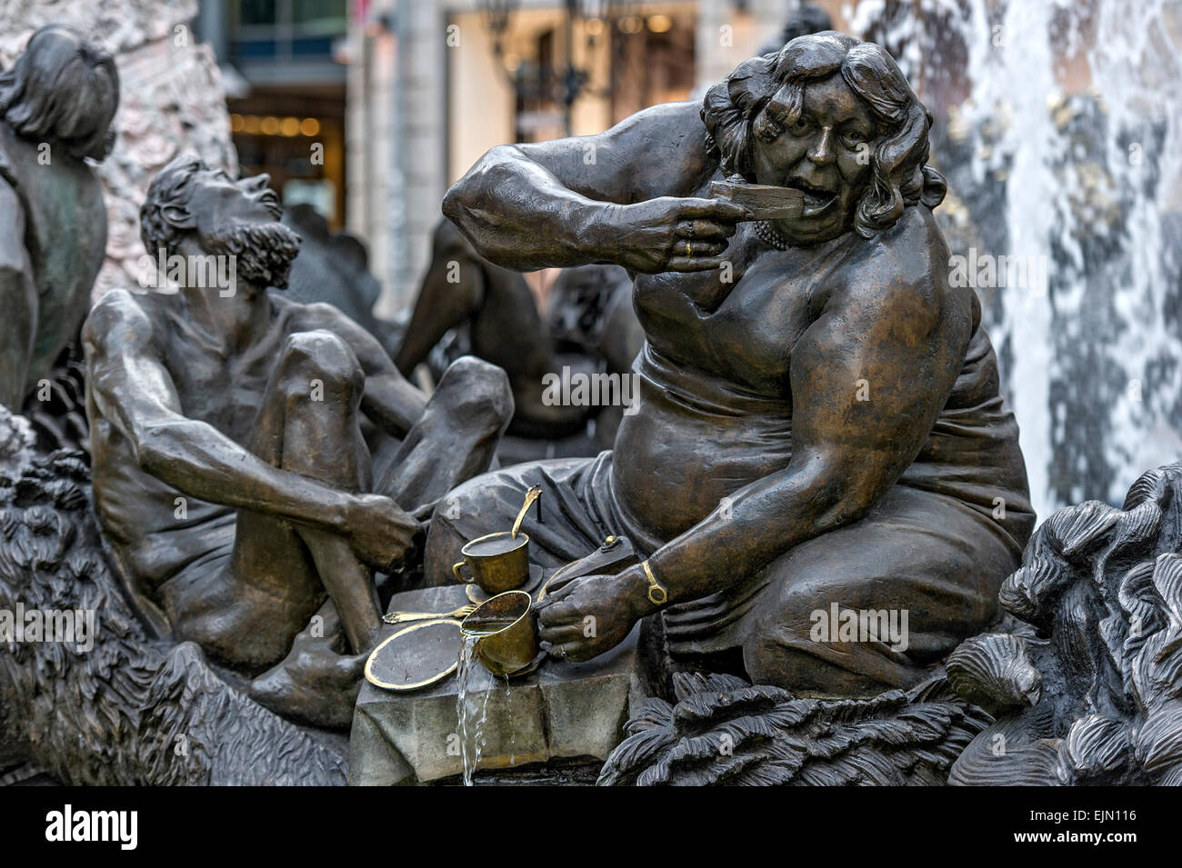 Gluttony and intemperance, the cake-eating wife, Hans-Sachs-Fountain by Jürgen Weber, Weißer Turm, historic centre, Nuremberg Stock Photo