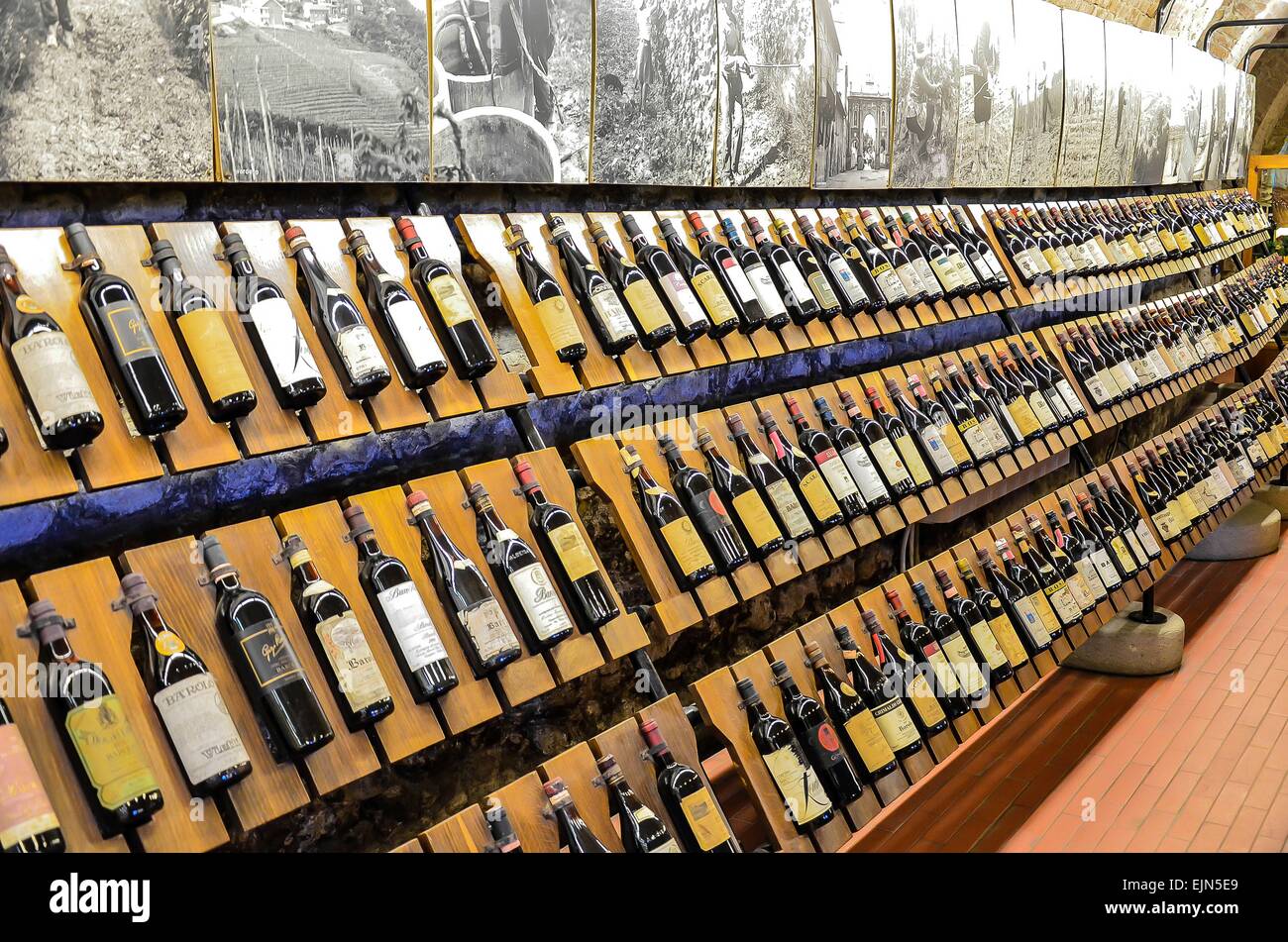 3 bottles of the 100 best barolo wine hires stock photography and images Alamy