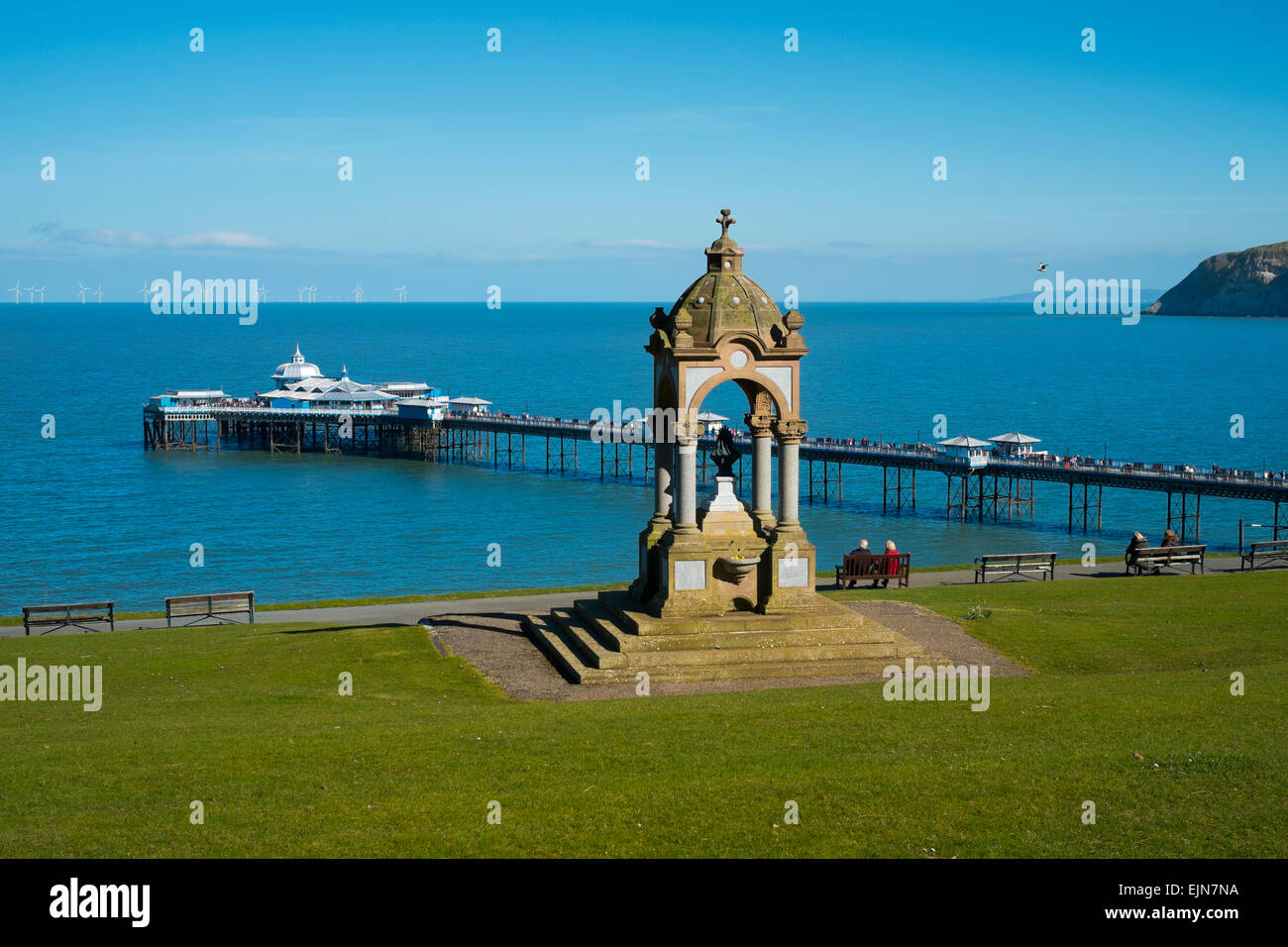 Victorian drinking fountain llandudno hires stock photography and