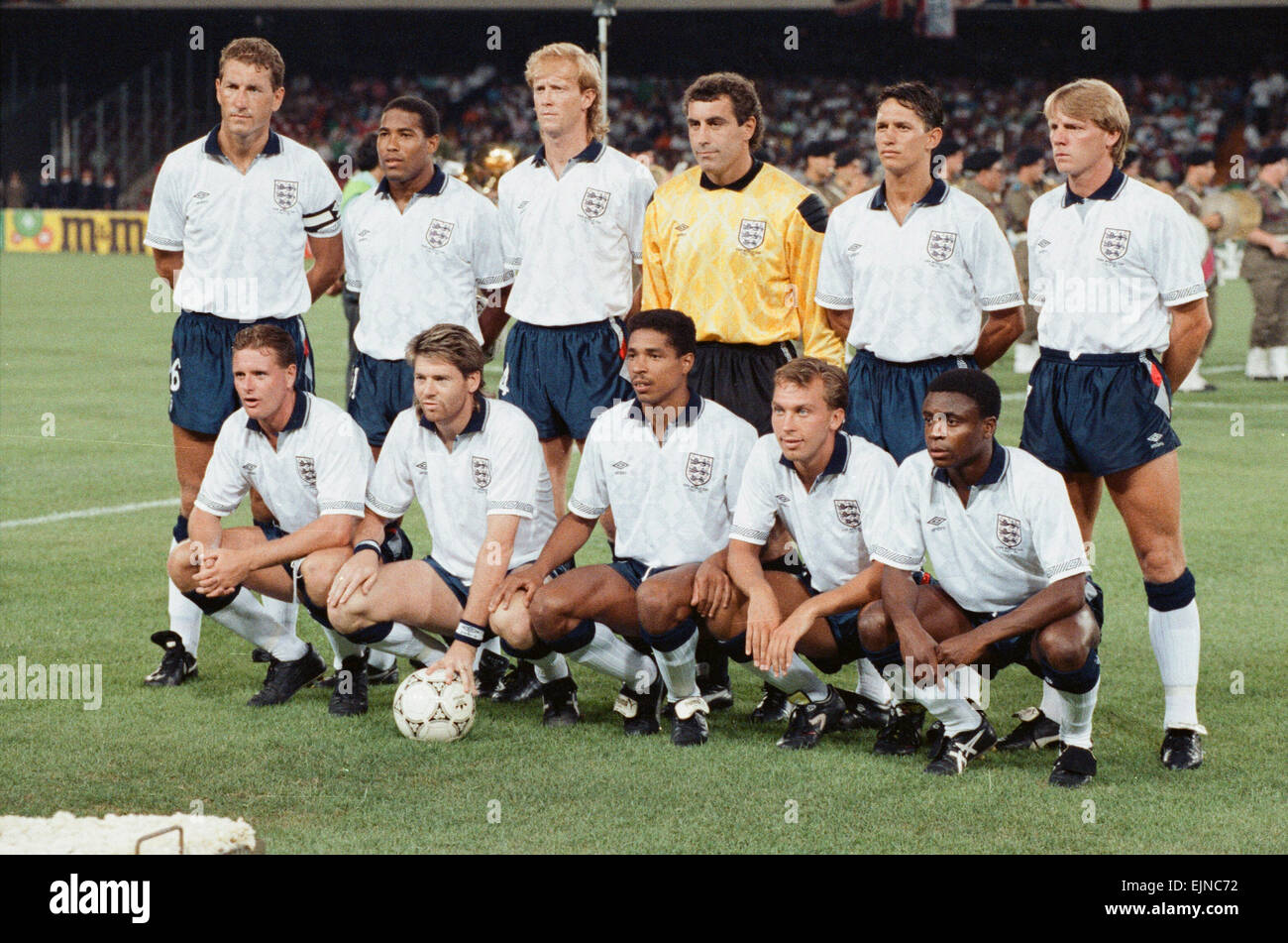1990 World Cup Quarter Final match in Naples, Italy. England 3 v Cameroon 2 after extra time. The England team line up before the match. They are back row left to right: Terry Butcher, John Barnes, Mark Wright, Peter Shilton, Gary Lineker and Stuart Pearce. Front row: Paul Gascoigne, Chris Waddle, Des Walker, David Platt and Paul Parker. 1st July 1990. Stock Photo