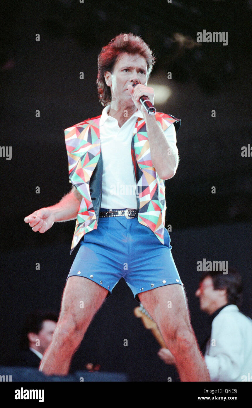 Cliff Richard - From A Distance - The Event. Wembley Stadium June 16 1989. *** Local Caption *** watscan - - 19/05/2010 Stock Photo