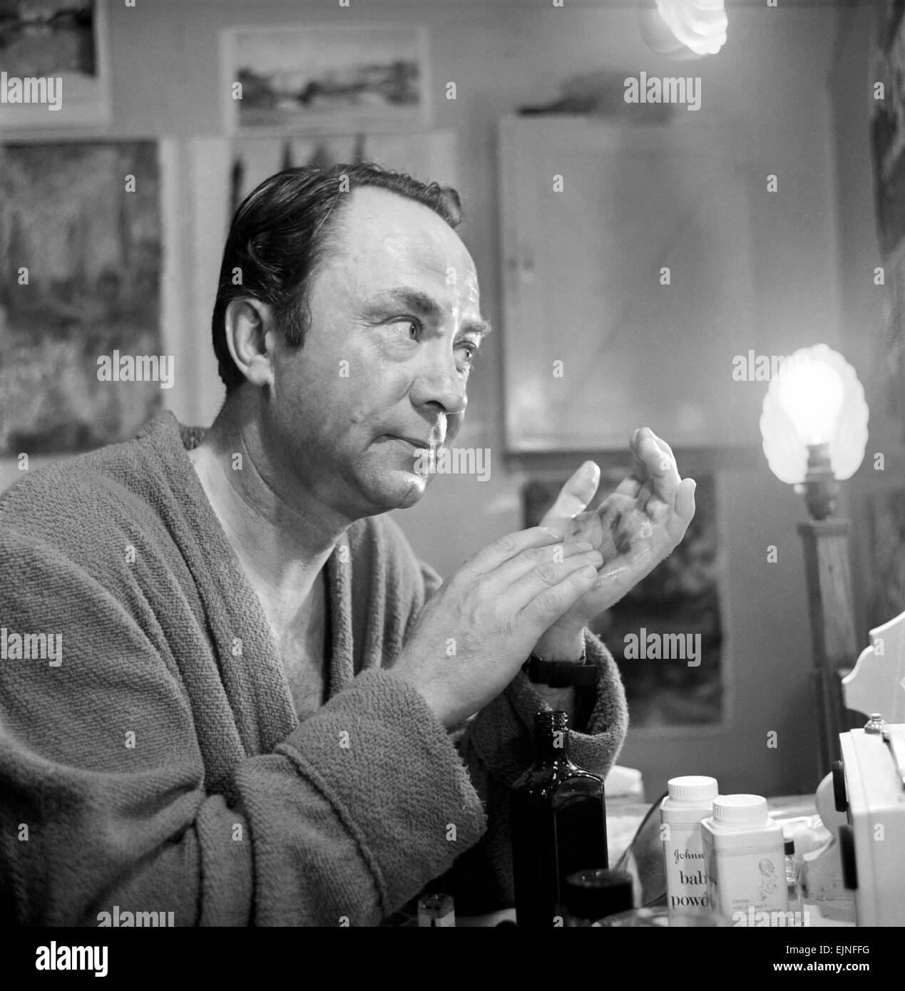 Peter sallis hi-res stock photography and images - Alamy