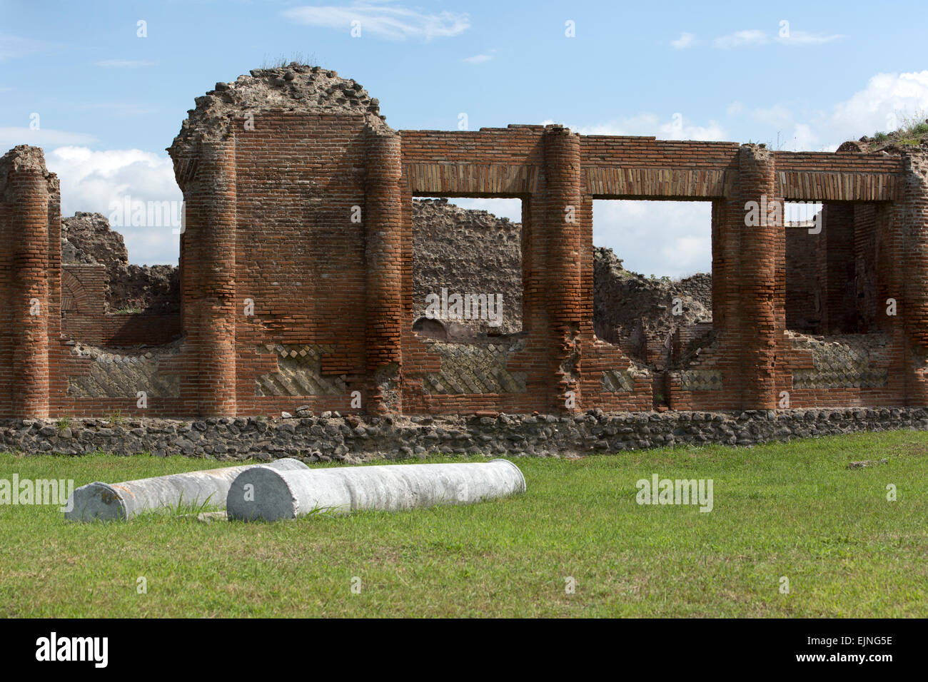 Pompeii brick hi-res stock photography and images - Alamy