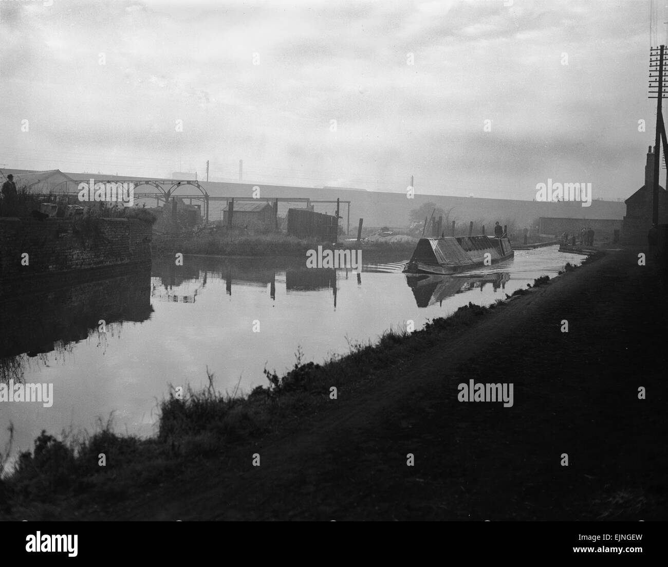 A narrow basin Black and White Stock Photos & Images - Alamy