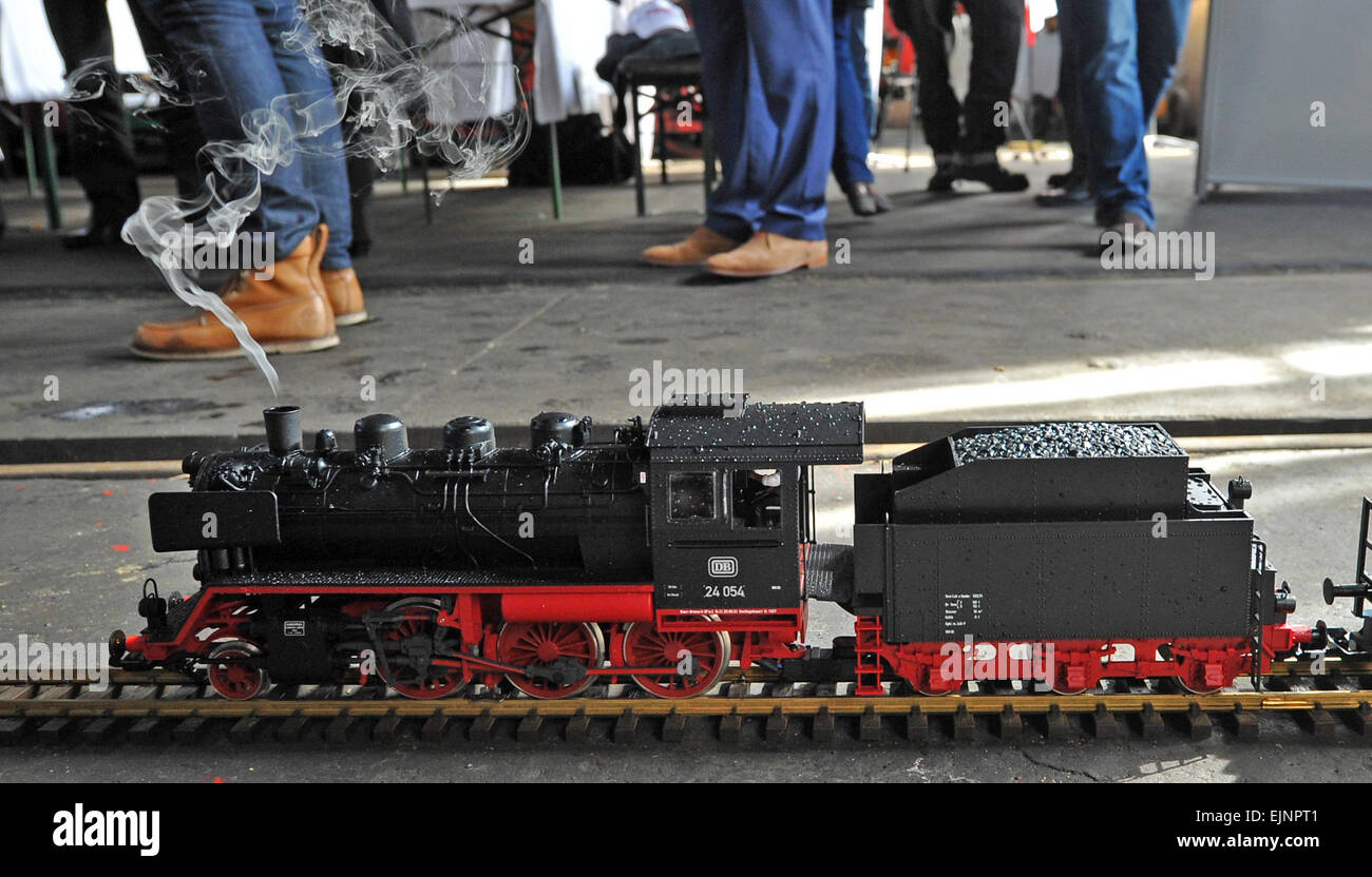 Dresden, Germany. 30th Mar, 2015. Thuringian model train manufacturer PIKO  presents the new backyard railroad locomotive BR25 in gauge 1:22.5 in the  locomotive depot of the Transport Museum in Dresden, Germany, 30