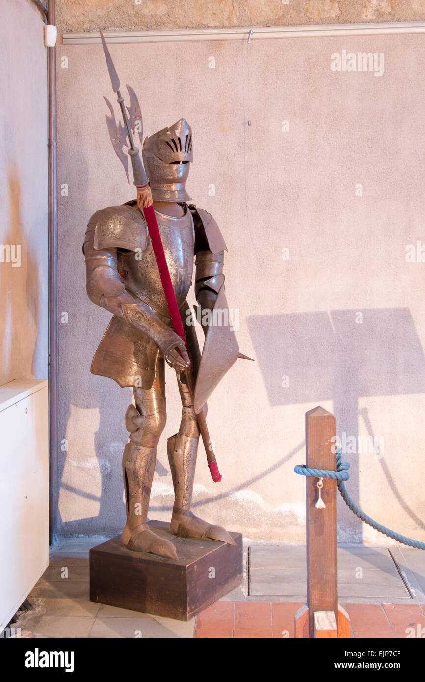 Wooden lance hires stock photography and images Alamy