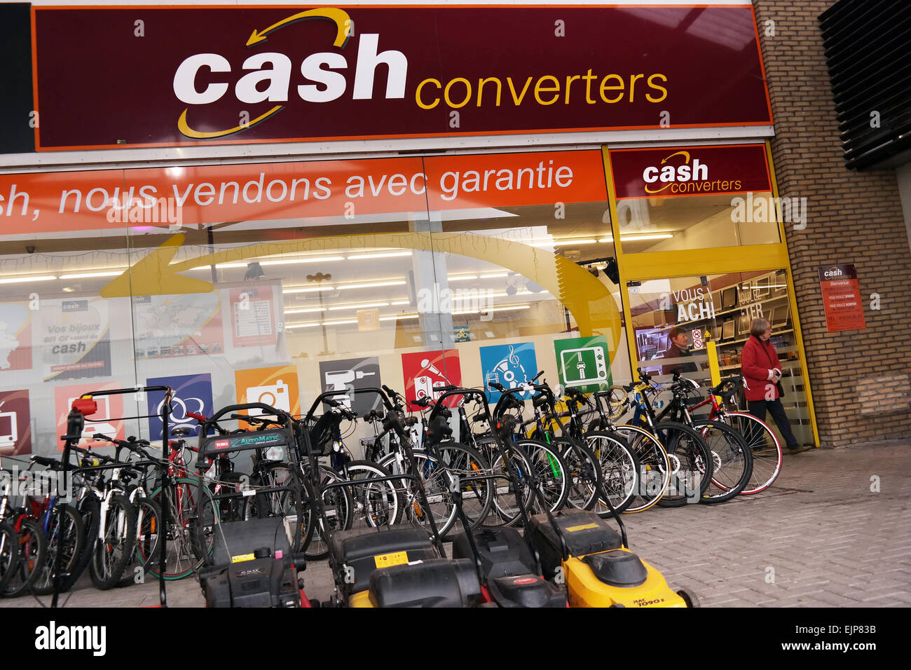 WAVRE, BELGIUM - OKTOBER 2014: Retail store of Cash Converters International Limited, a worldwide pawnbroking franchise company Stock Photo