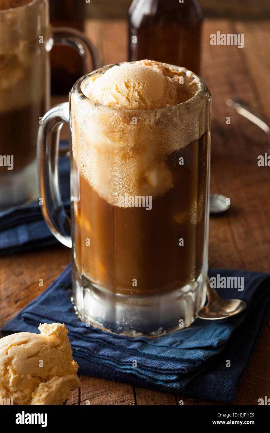 Refreshing Root Beer Float with Vanilla Ice Cream Stock Photo Alamy