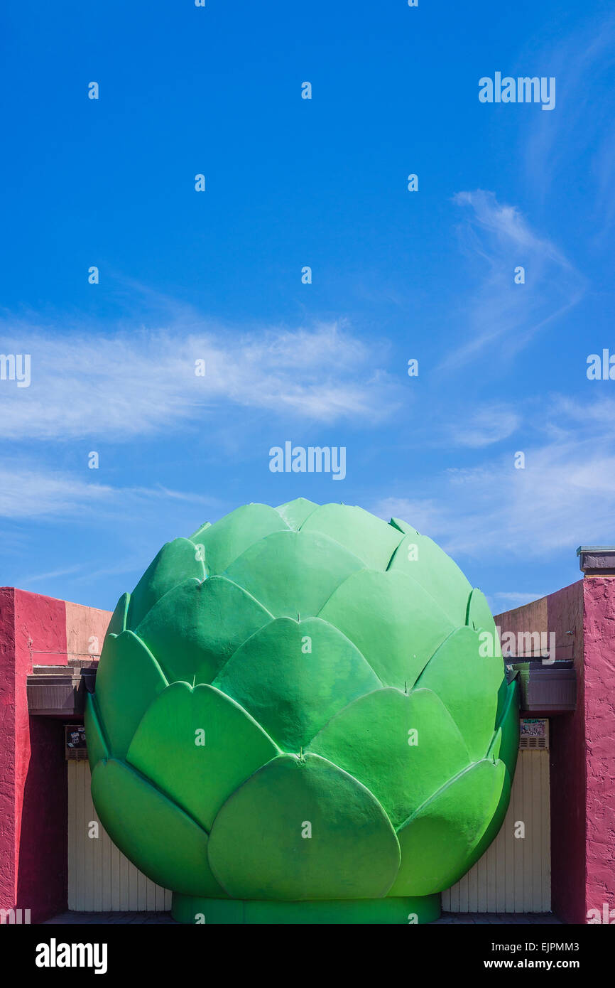 Colossal sculptures hires stock photography and images Alamy