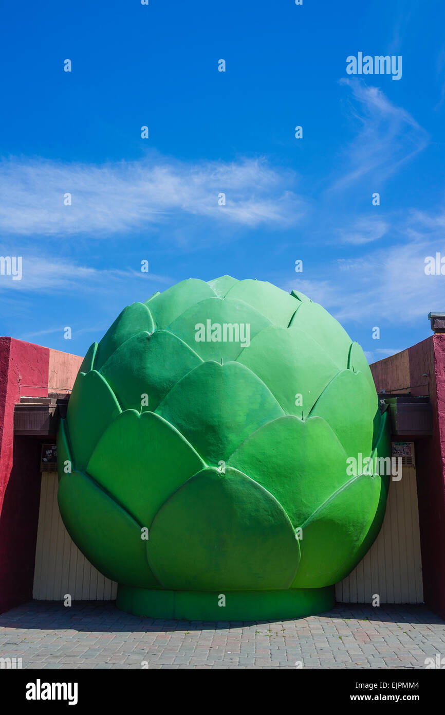 Colossal sculptures hires stock photography and images Alamy