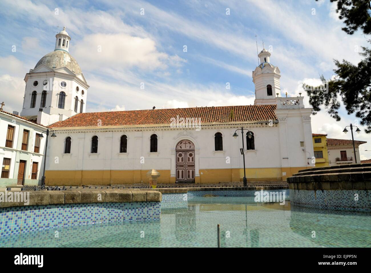 Spanish Colonial Catholic Christian Church In Cuenca Ecuador Stock Photo Alamy