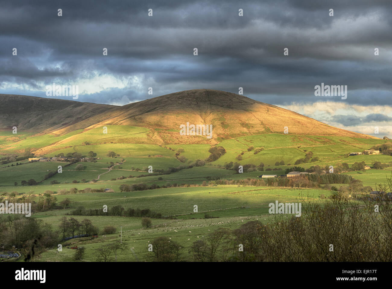 View Across Farmland Towards Fell Parlick Fell Forest Of Bowland Lancashire England November Stock Photo Alamy View Across Farmland Towards Fell Parlick Fell Forest Of Bowland Lancashire England November Stock Photo Alamy