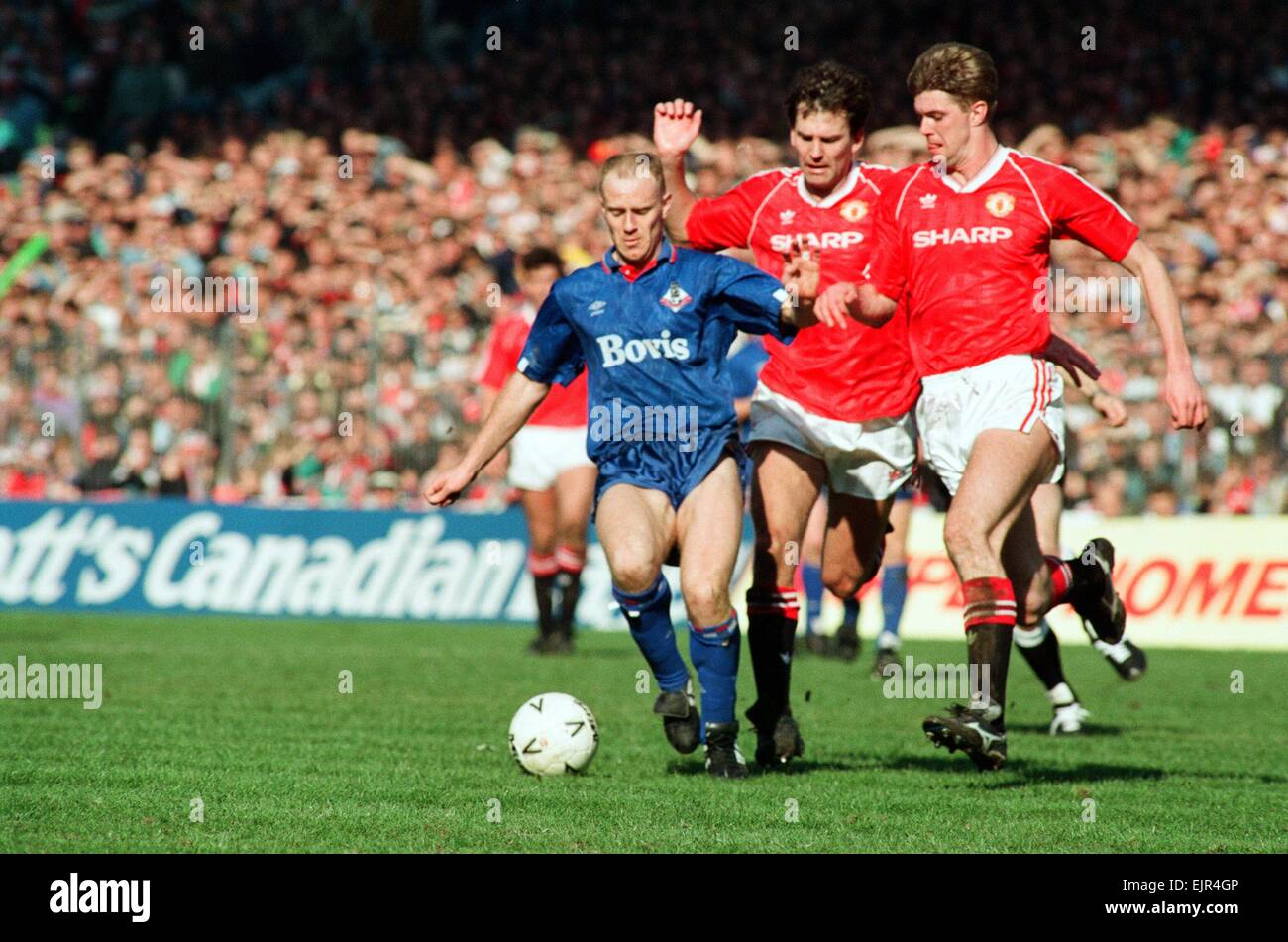Andy Ritchie. FA Cup. Manchester United 3 v Oldham Athletic 3. 8th April 1990 Stock Photo