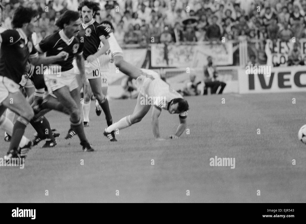 1982 World Cup Finals Group Six match in Malaga, Spain. Soviet Union 2 v Scotland 2. Action from the match 22nd June 1982. Stock Photo