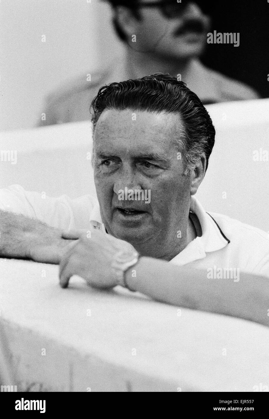 1982 World Cup Finals in Malaga, Spain. Soviet Union 2 v Scotland 2. Scotland manager Jock Stein watching the game. 22nd June 1982. Stock Photo