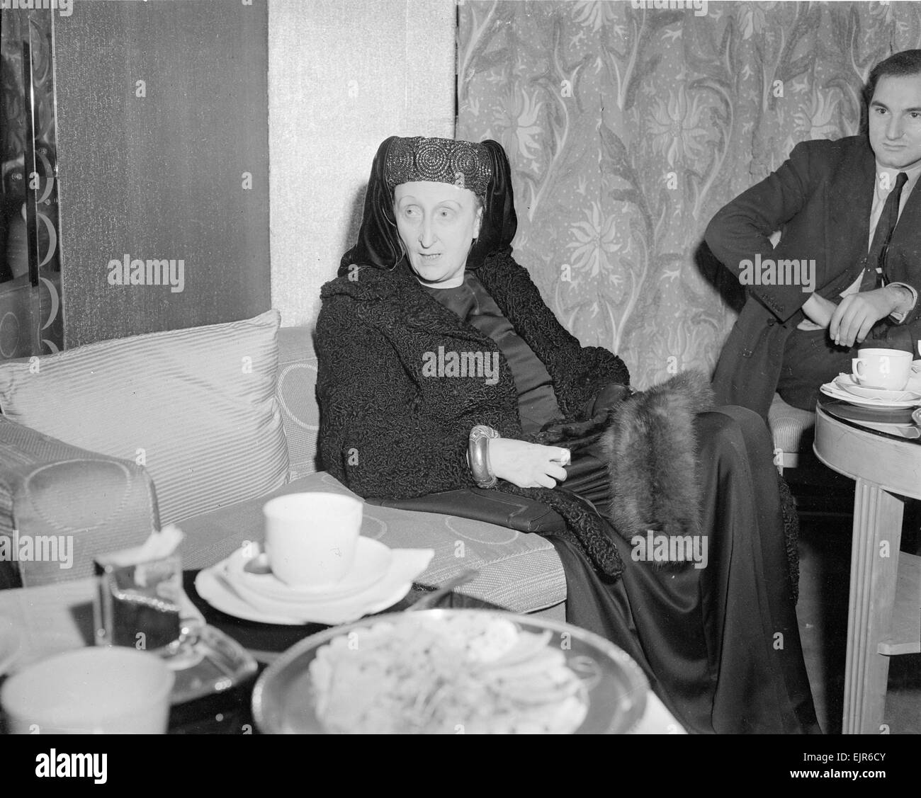 British Poet Dame Edith Louisa Sitwell seen here at a press reception given in her honour. November 1952 *** Local Caption *** watscan - - 12/01/2010 Stock Photo