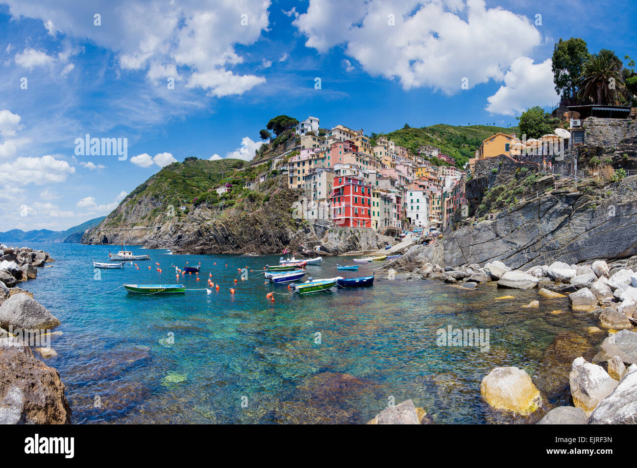 Riomaggiore clifftop village, Cinque Terre, Liguria, Italy, UNESCO World Heritage Site Stock Photo