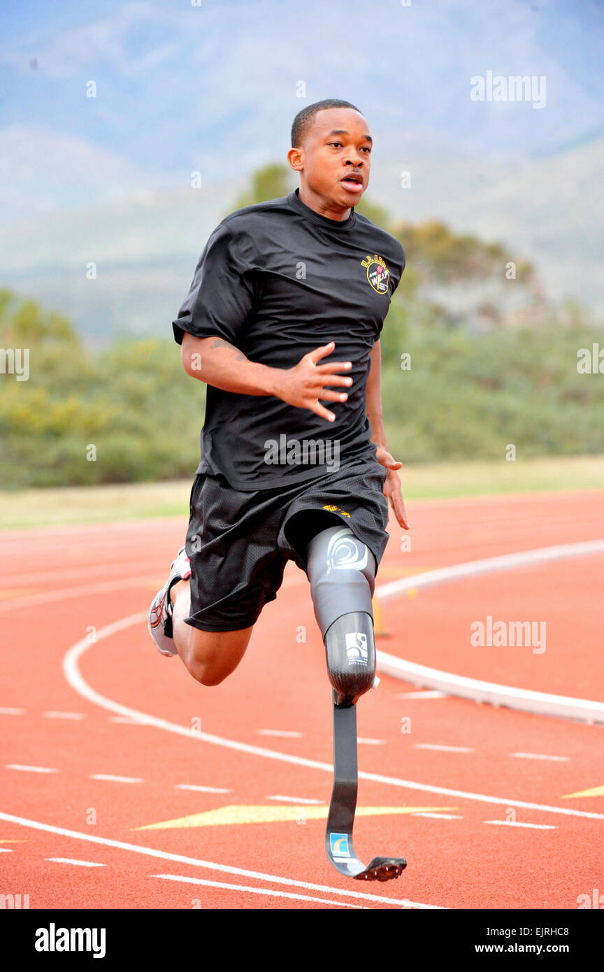 Sgt. Jerrod Fields, a U.S. Army World Class Athlete Program Paralympic sprinter hopeful, works out at the U.S. Olympic Training Center in Chula Vista, Calif. A below-the-knee amputee, Fields won a gold medal in the 100 meters with a time of 12.15 seconds at the Endeavor Games in Edmond, Okla., on June 13, 2009.         Below-knee amputee runs for berth in 2012 Paralympics  /-news/2009/07/22/24737-below-knee-amputee-runs-for-berth-in-2012-paralympics/    Tim Hipps, FMWRC Public Affairs Stock Photo
