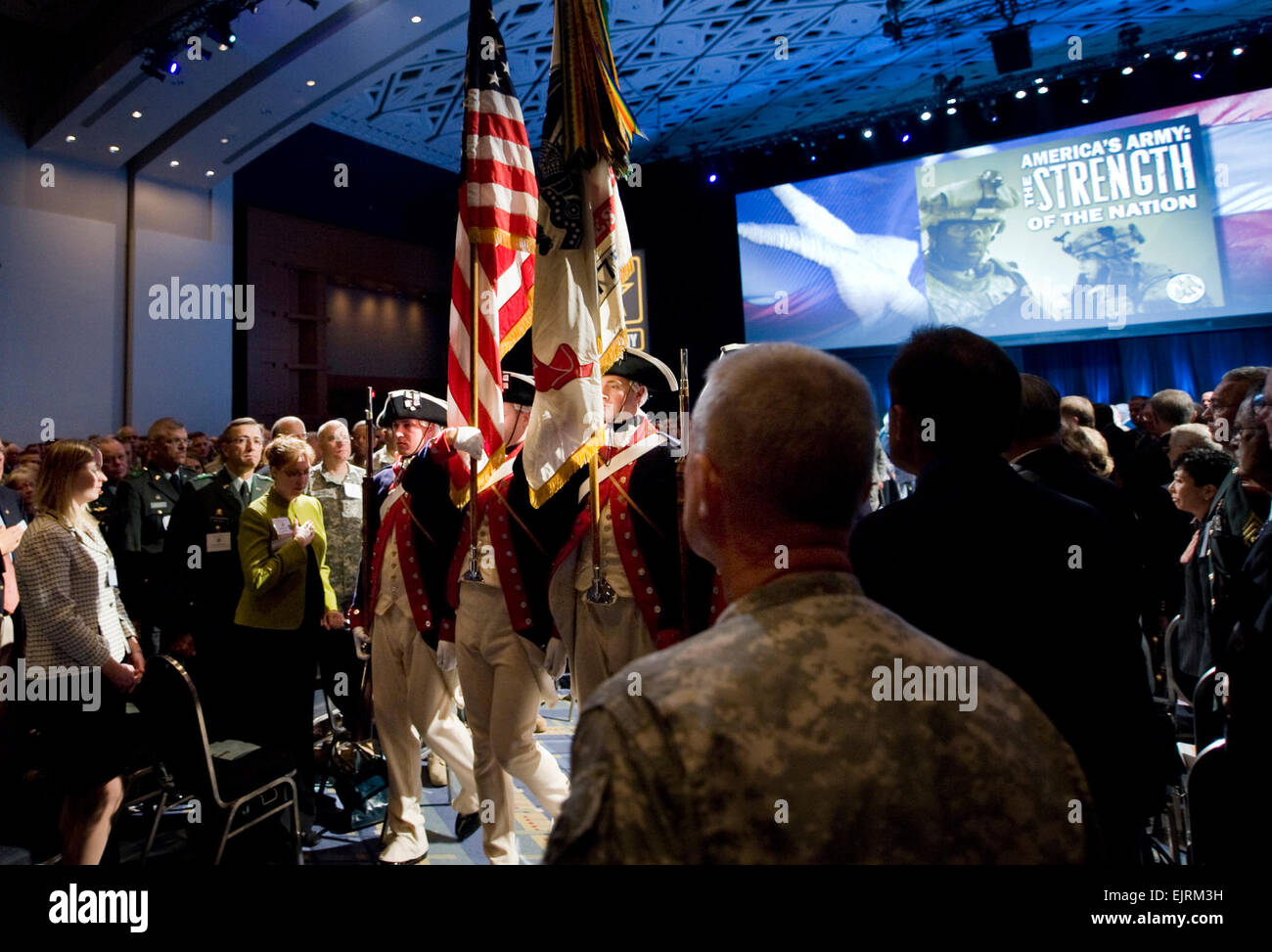 Members of the Army Honor Guard ceremoniously retire the colors at the opening ceremony of the Association of the United States Army AUSA annual meeting in Washington D.C., on Oct 6, 2008. The AUSA Annual Meeting, the world's largest landpower forum, brings together America's Army. Active, Guard and Reserve, retirees, family members and civilians. Army photo by D. Myles Cullen released Stock Photo