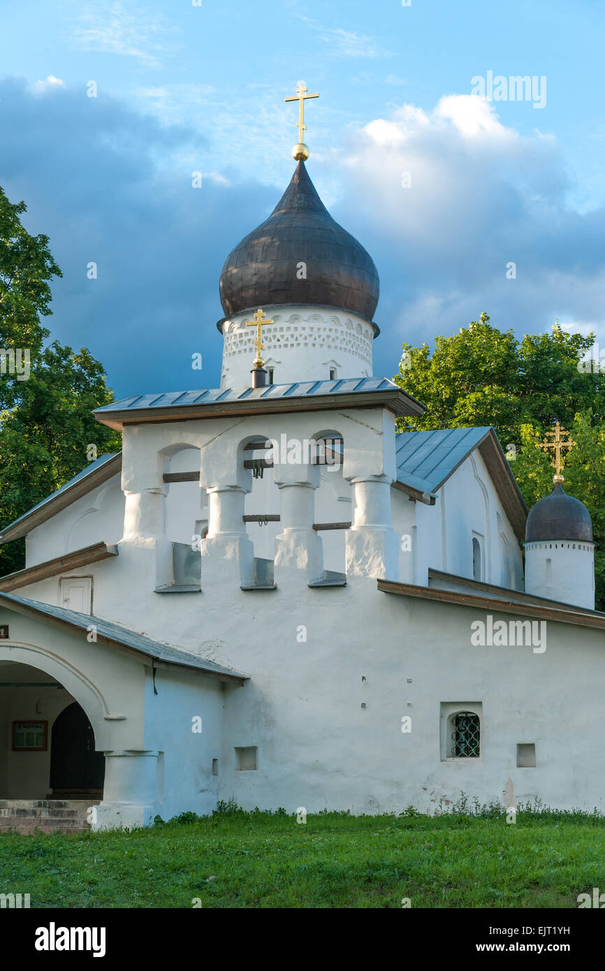 Xotinning külotlari ishdan song juni bilan qoplangan Jinsiy aloqa qizni berdi