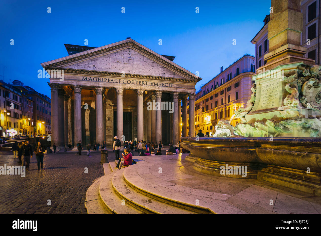 Rome, Italy.  The Pantheon in the Piazza della Rotonda. Stock Photo