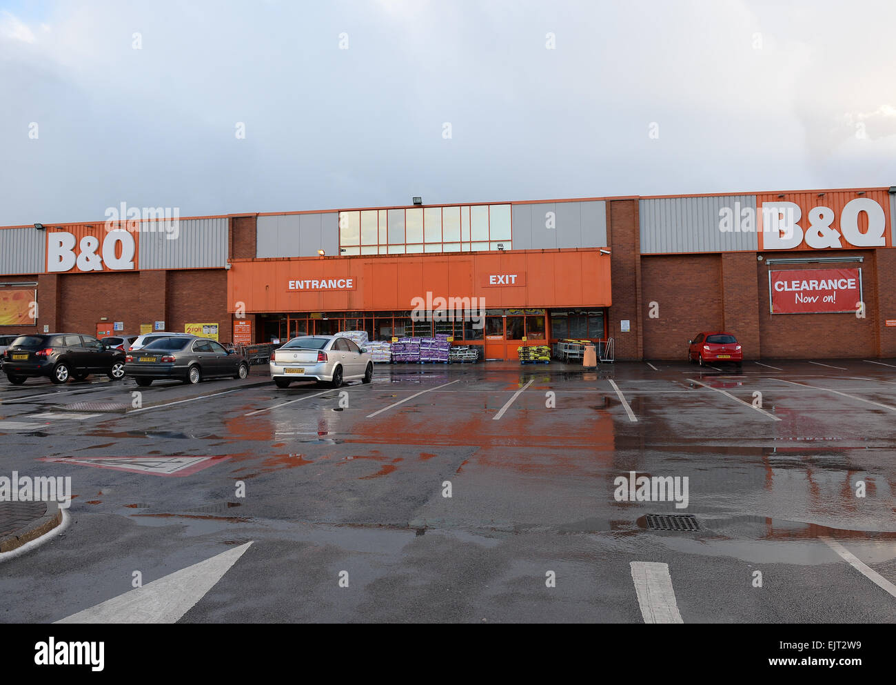 Pictured is the B&Q store in Hyde Cheshire B&Q is to close 60 store