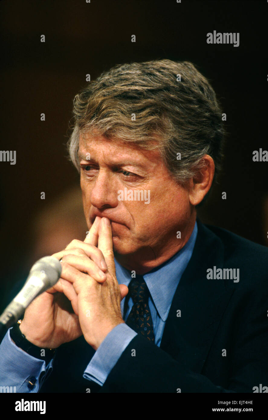 Television journalist Ted Koppel testifies in the Senate Select Committee on Intelligence July 17, 1996 in Washington, DC.  The hearings examined the Central Intelligence Agency policy on the use of  journalists as cover for intelligence operations Stock Photo