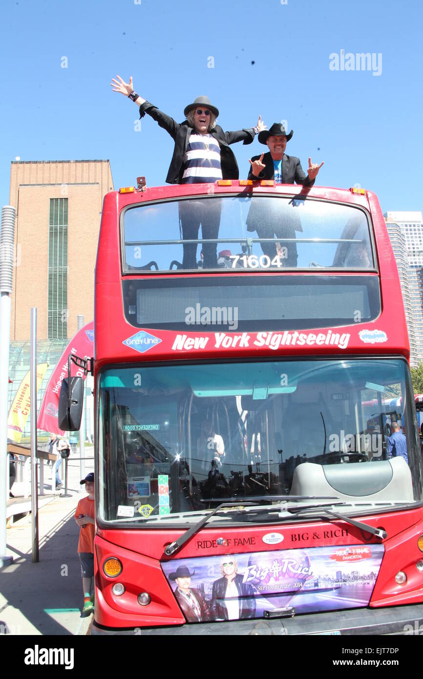 Country music stars Big & Rich honoured with a 'Ride of Fame' bus ...