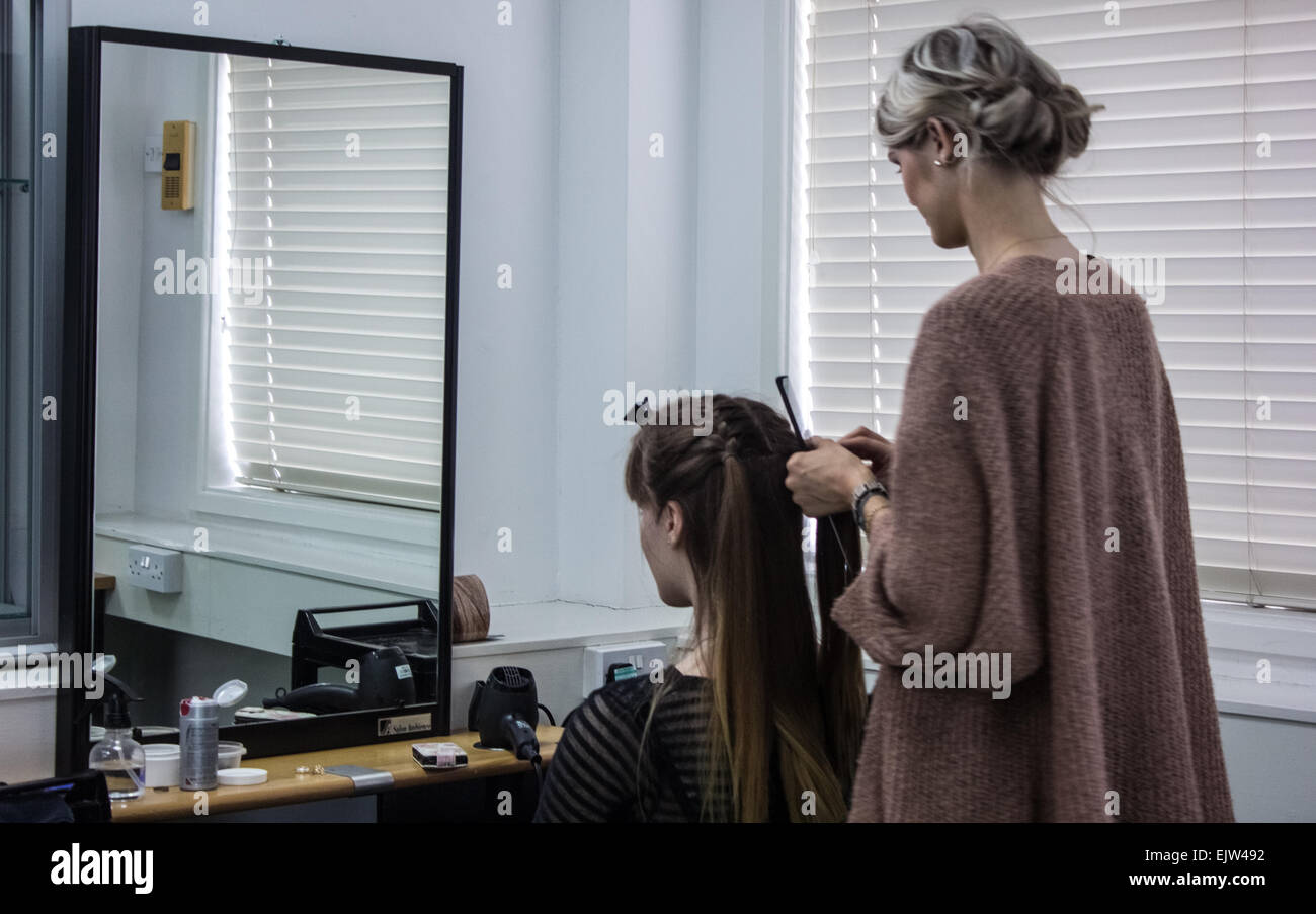 Showcase grooming cheap salon