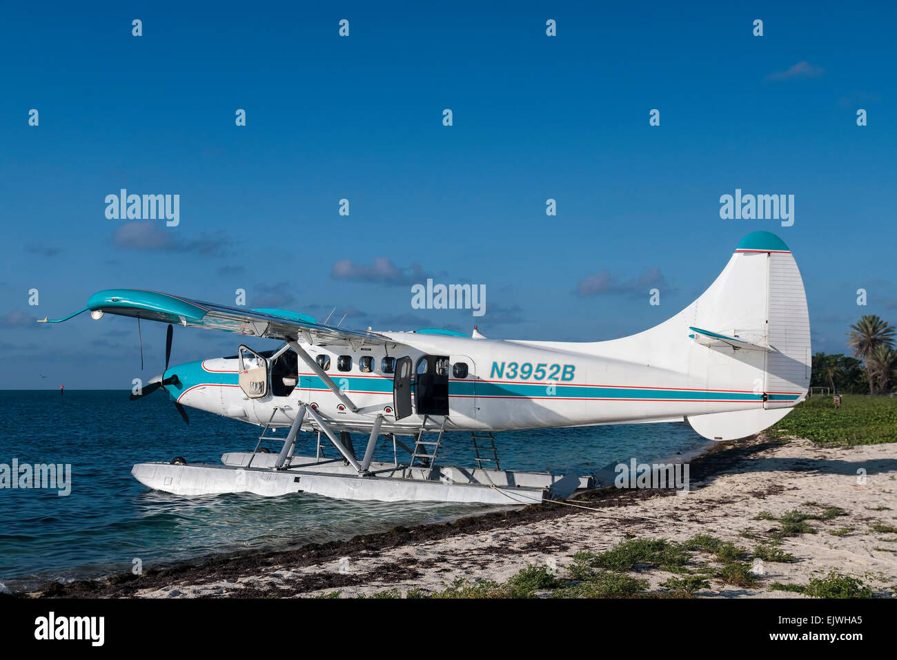 Key West Seaplane Adventures' Charter plane to Fort Jefferson National Park Stock Photo