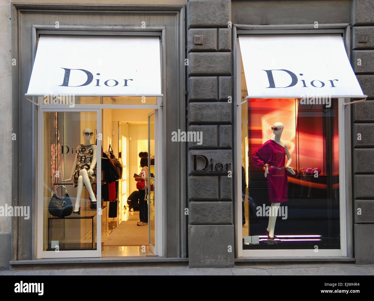 Dior Shop Front Hi Res Stock Photography And Images Alamy