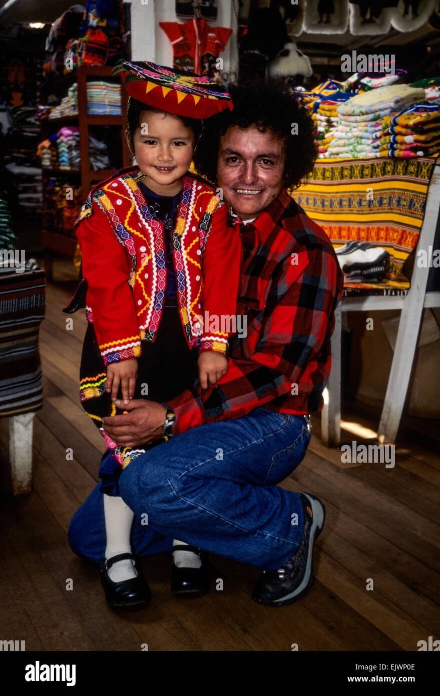 Peruvian Father Peru, Cusco. Little Quechua Girl and her Father Stock Photo - Alamy