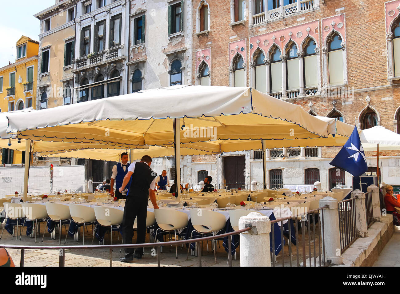 Travel tourism building waiter hi-res stock photography and images - Page 6  - Alamy