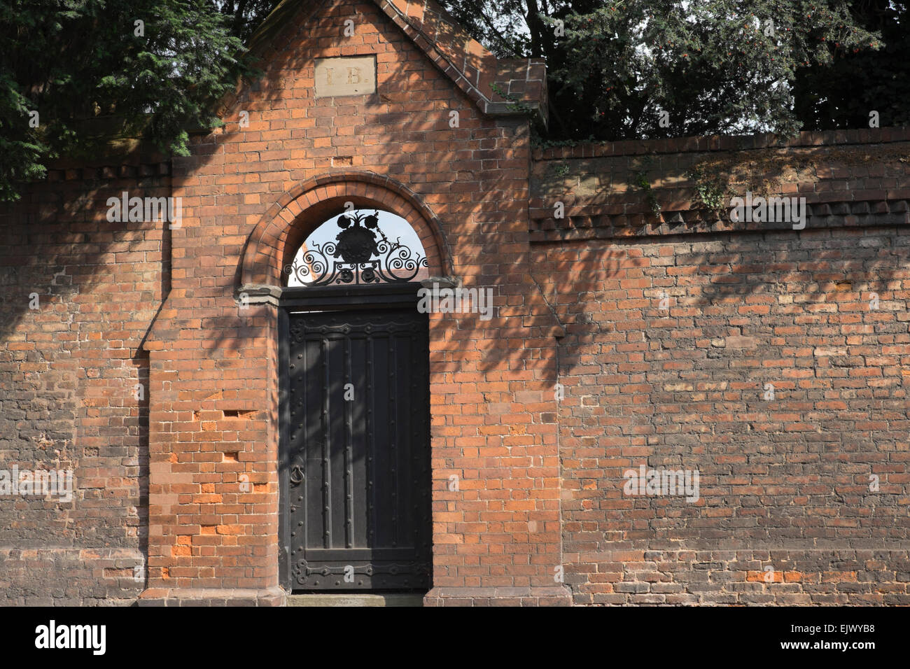 House and walls of Ledbury Park Stock Photo Alamy