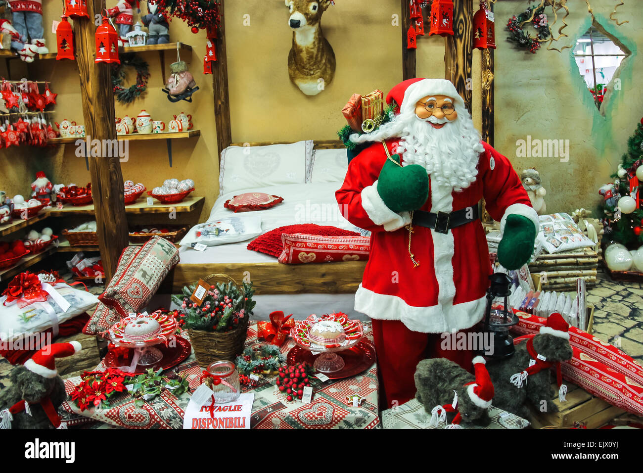 Babbo Natale Italy.Taneto Italy December 27 2014 Great Cristmas Market Villaggio Stock Photo Alamy