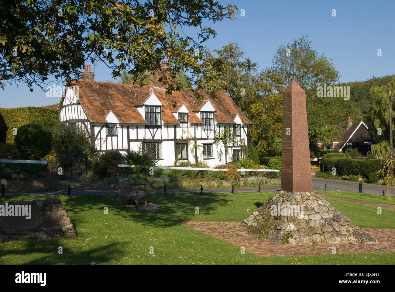 Bucks Chiltern Hills Latimer village timber frame cottages the