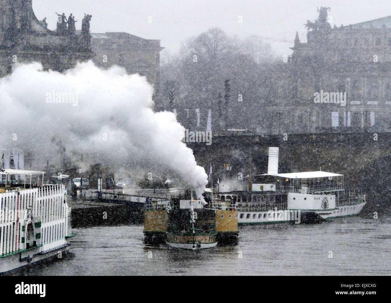 Dresden, Germany. 02nd Apr, 2015. The passenger steamer 'Stadt Wehlen', built in 1879, opens the season of the Saxon steam navigation during snowfall on the Elbe river in Dresden, Germany, 02 April 2015. Nine steamer and four motorboats will operate on different routes until autumn. Credit:  dpa picture alliance/Alamy Live News Stock Photo