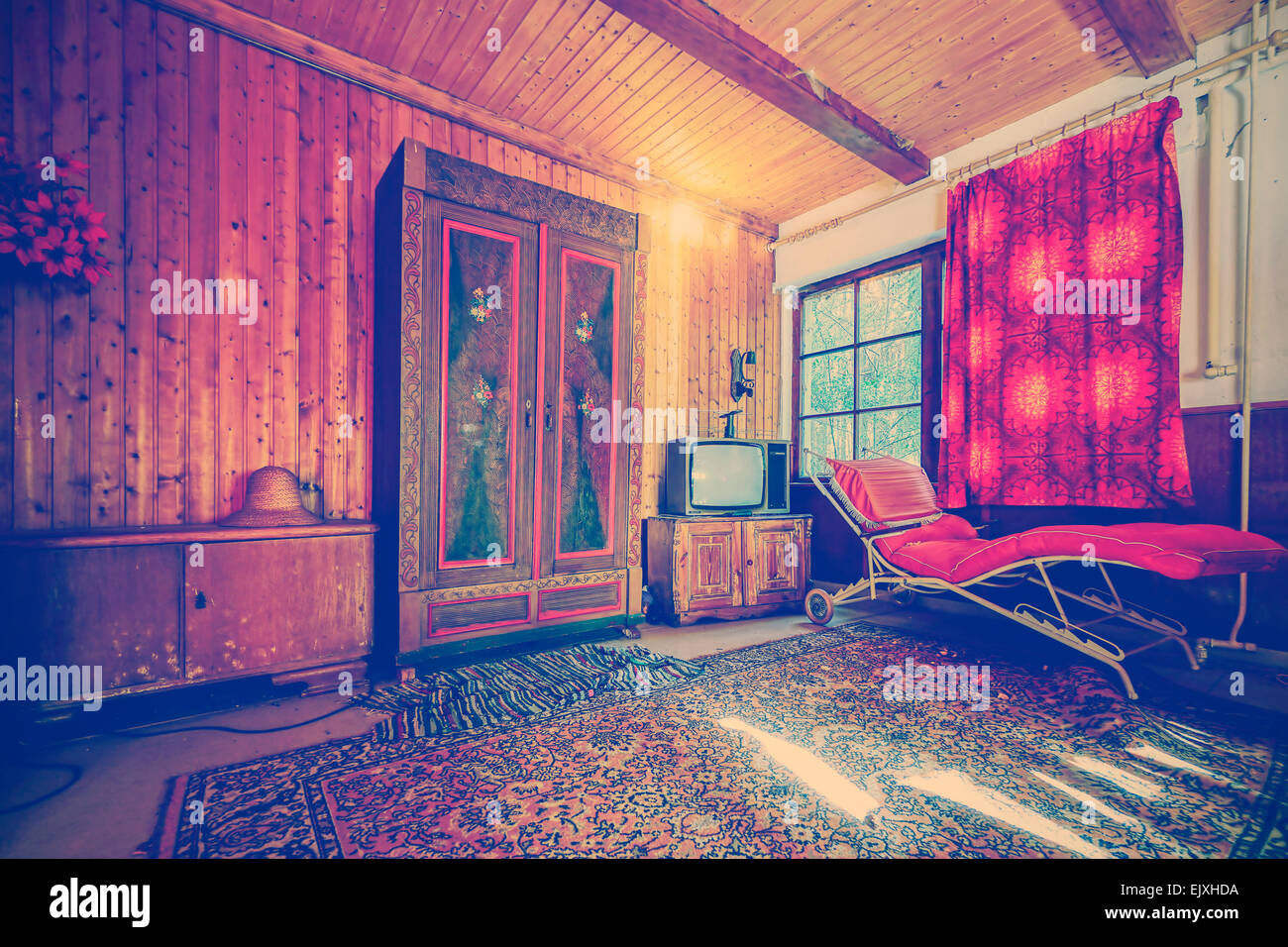 Old-fashioned living room Stock Photo - Alamy