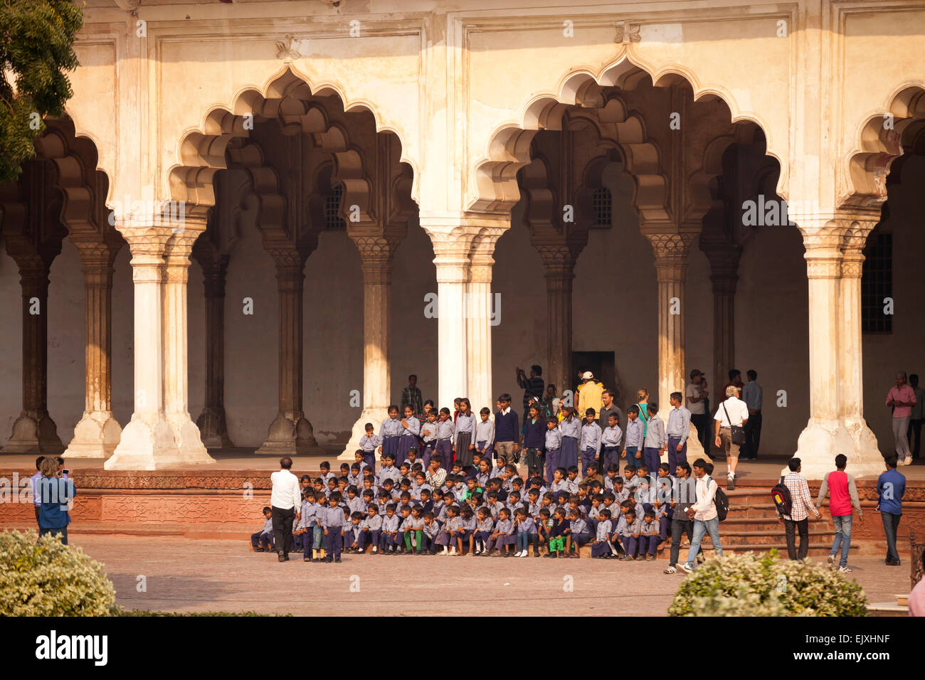 Group picture school hi-res stock photography and images - Alamy