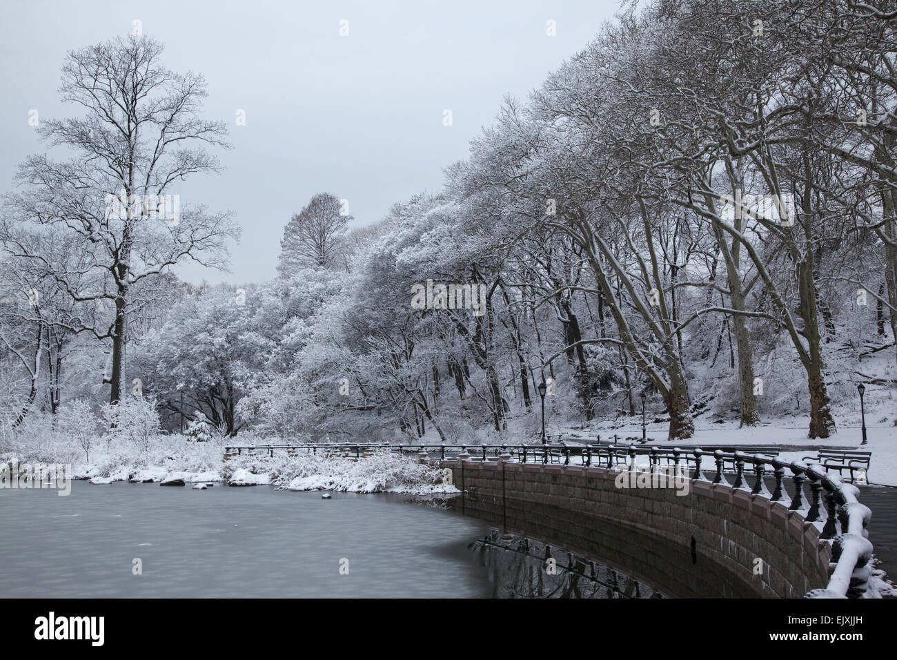 Winter along the waterway in Prospect Park, Brooklyn, NY. Stock Photo