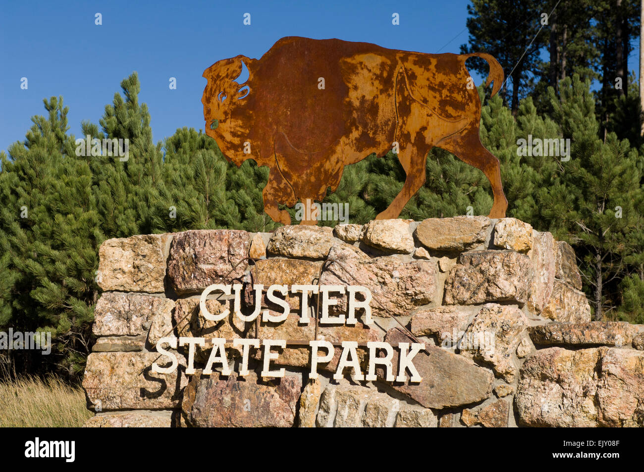 Sign at the entrance of Custer State Park Stock Photo Alamy