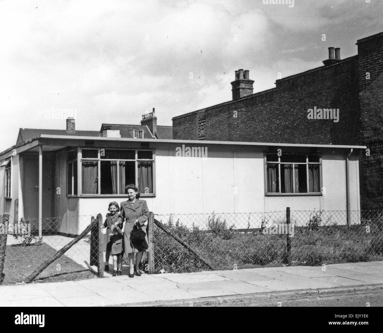 Post war prefab hires stock photography and images Alamy